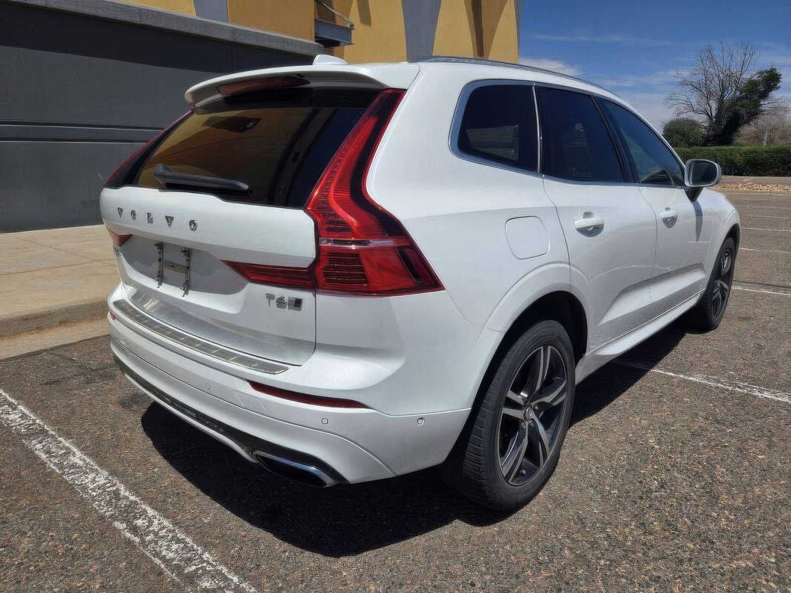 2018 Volvo XC60 T6 R-Design