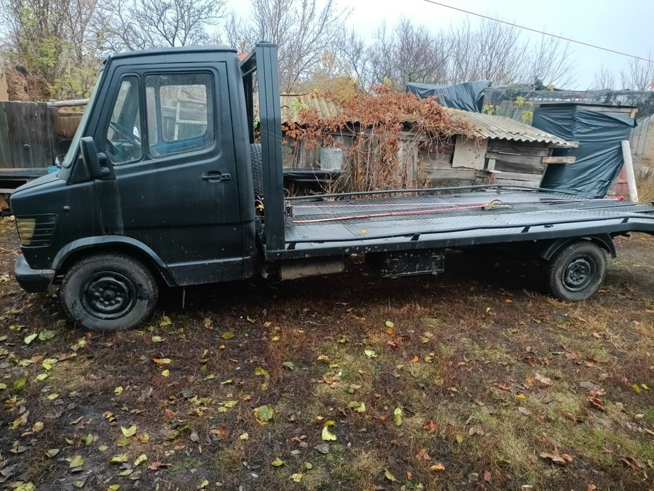 Эвакуатор Мерседес 307D обмен