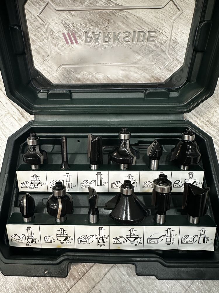 Комплект оригінальних фрез по дереву Parkside PFB 12