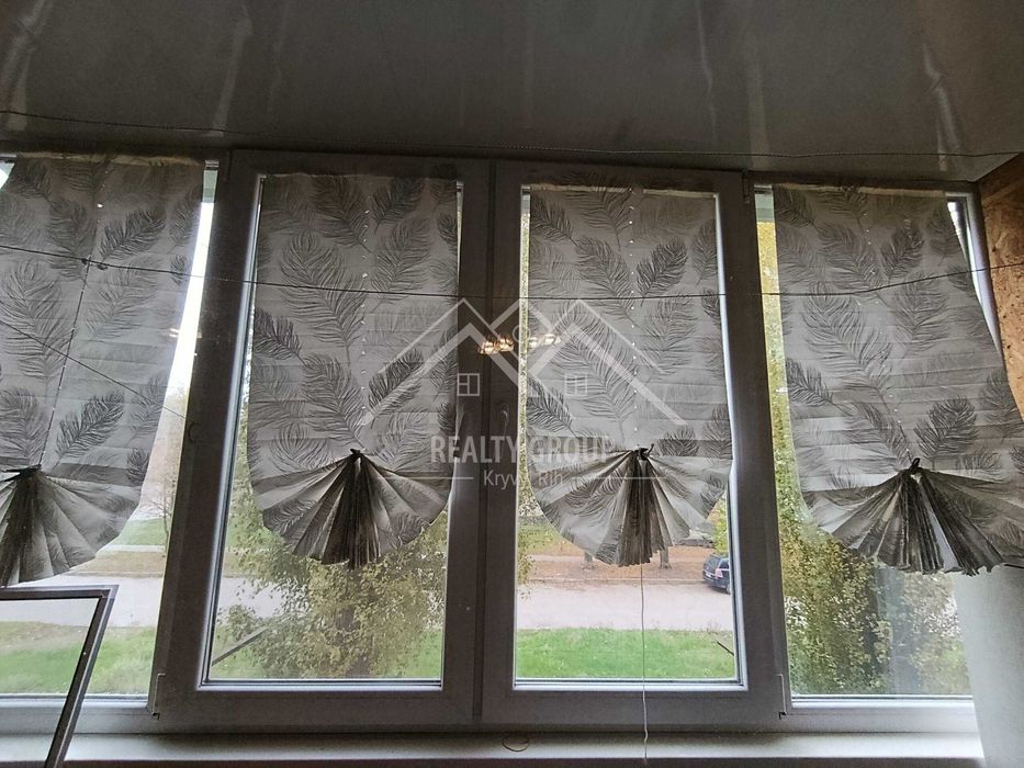 Продаж 1к кварири з меблями на Дружбі.