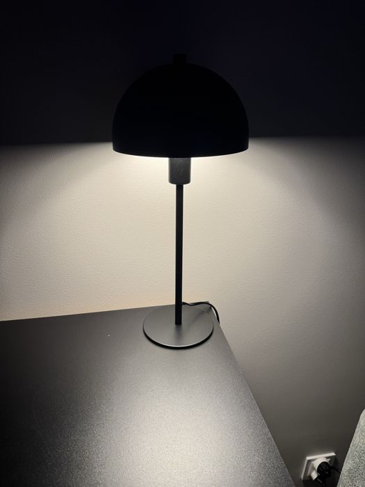 Sprzedam dwie lampki czarne