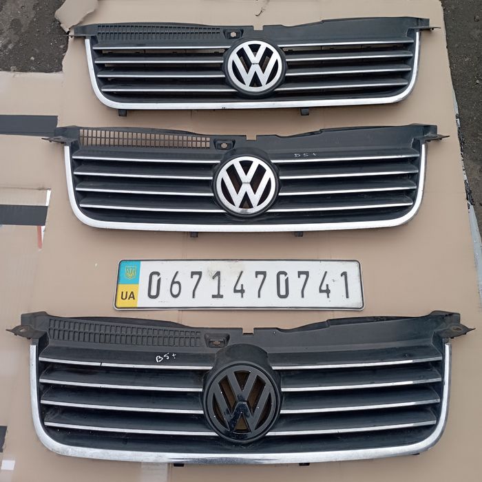 Решітка радіатора VW Passat B5+ Фольцваген Пассат Б5 00-05