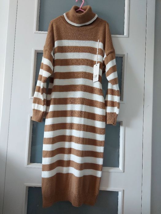 Długa włoska sukienka sweterkowa z golfem w paski Uni M L XL
