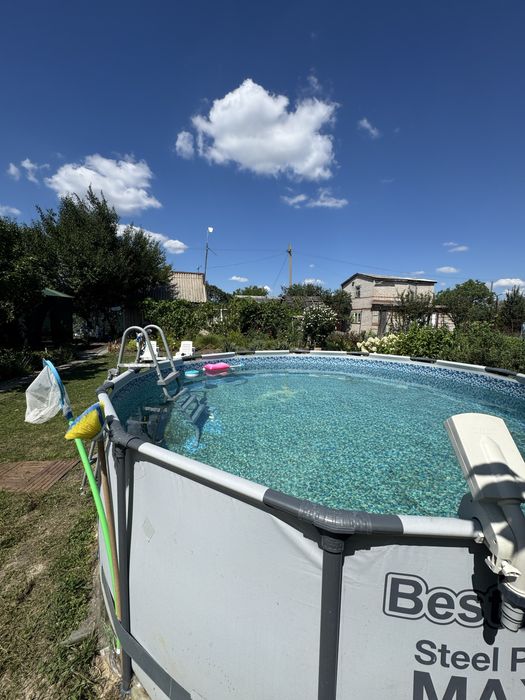 Продам дачу на пзто для отдыха и проживания с басейном