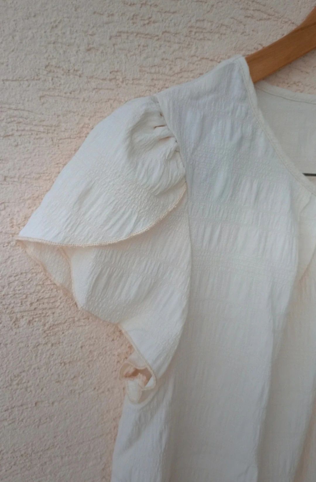 Blusa creme nova