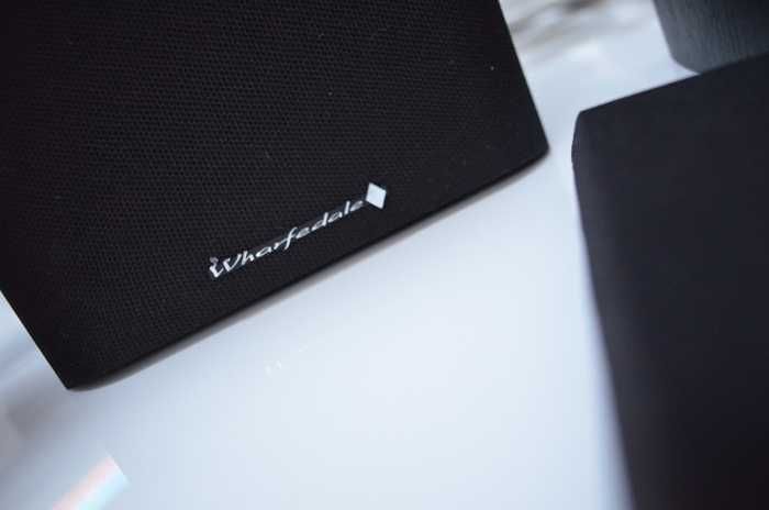 Angielskie kompaktowe kolumny Wharfedale Diamond Dia głośniki