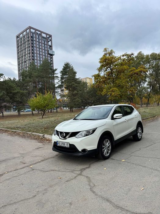 Продам автомобіль Nissan Qashqai 2017, дизель