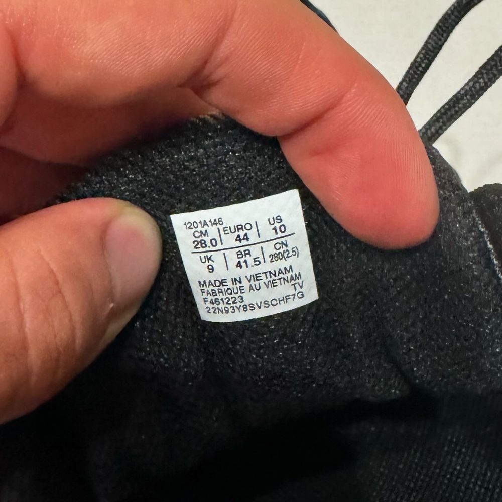 Нові кросівки Asics Gel Quantum 180 Cumulus Nimbus 44 розмір