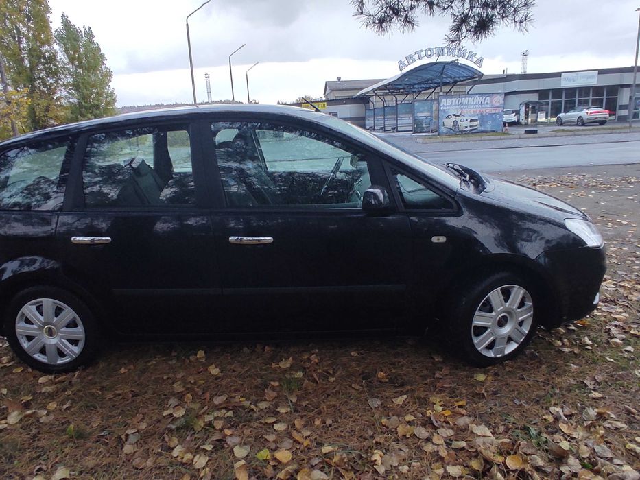 Ford C-max Продам