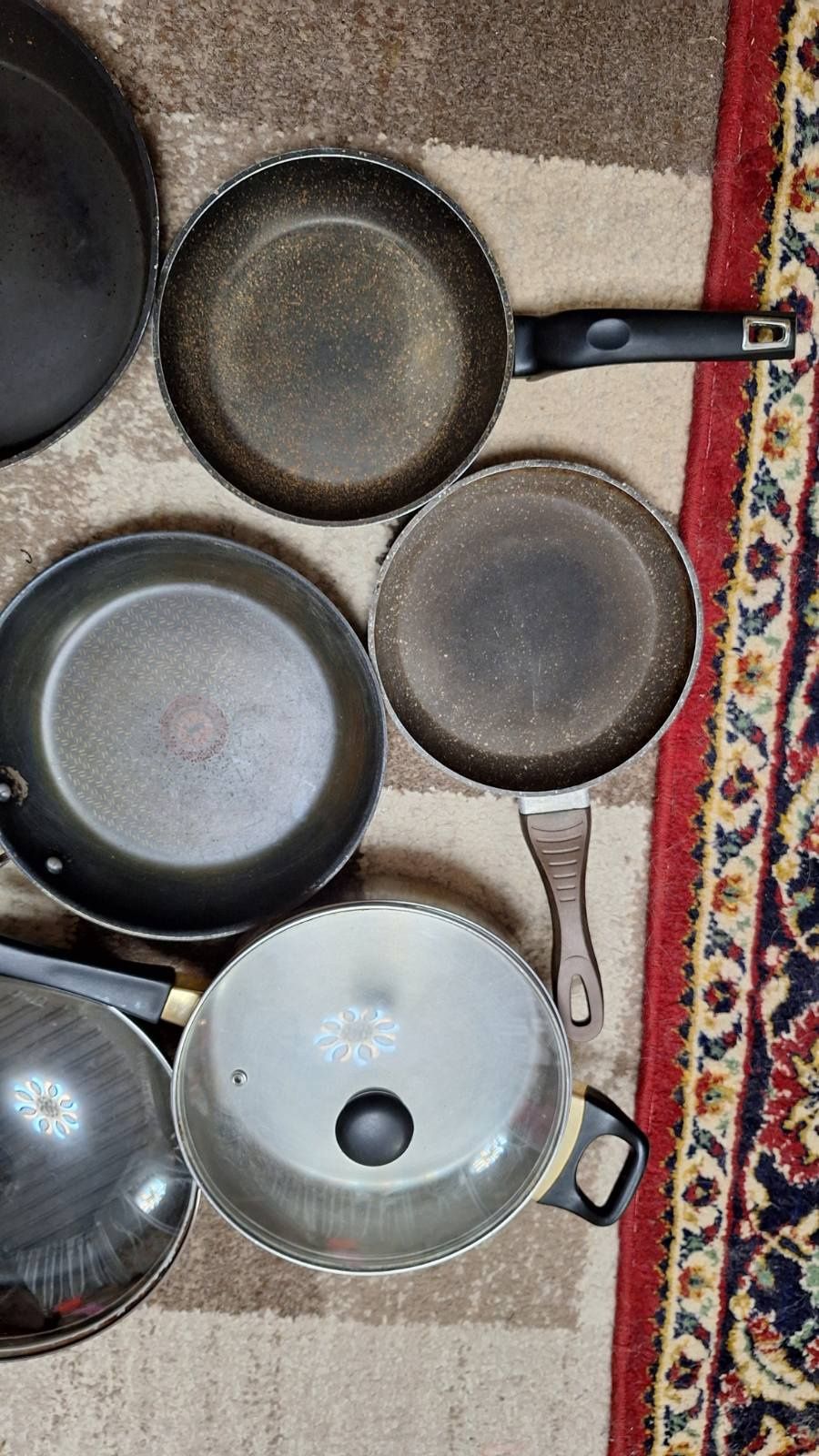 Сковорідка з кришкою, пательня