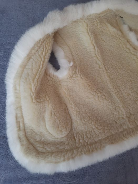 Жилет на овчині            
ширина -40 см.
Верх: