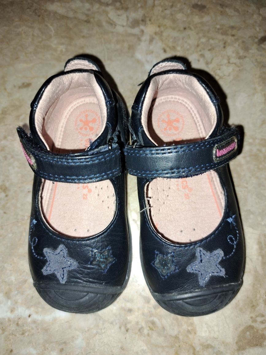 Шкіряне взуття для дівчинки