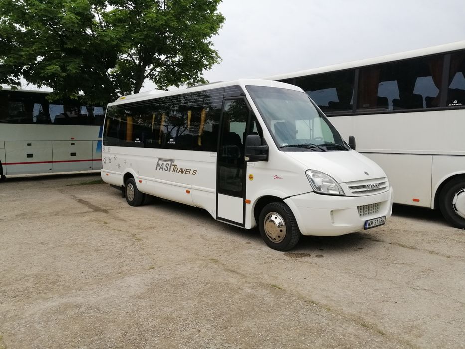 Wynajem busów i autokarów 7-52 miejsca przewóz osób wesela wycieczki