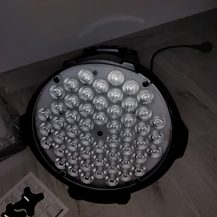 BETOPPER Reflektor LED Par RGB oświetlenie sceniczne 180 W, oświetleni