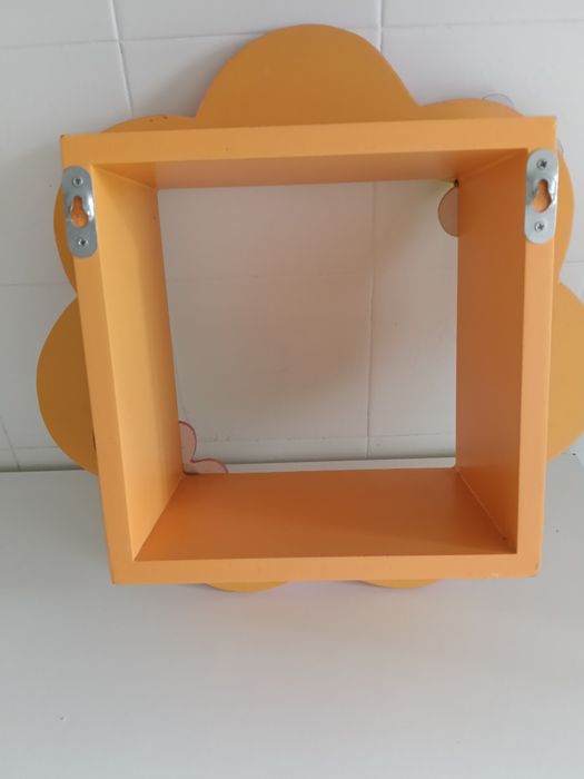 Prateira quadrada flor