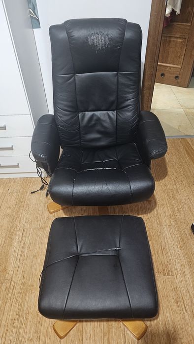 Fotel z podnóżkiem masujący