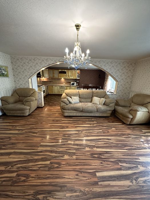 Продаж будинку в нагірній частині (район вул.Хорольська/Європейська)