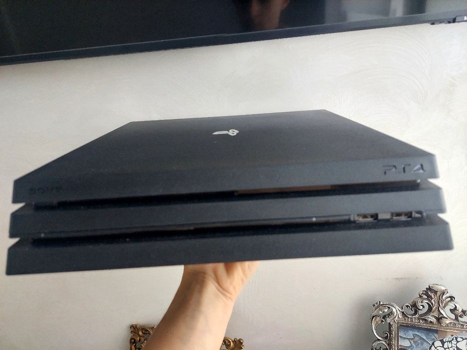 Продам Ps 4 Pro друга ревізія