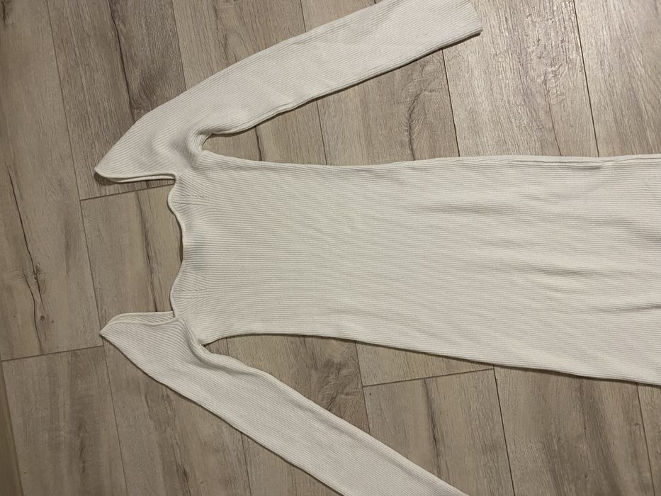 Жіноче плаття в рубчик