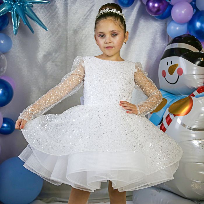 Біла святкова сукня 122