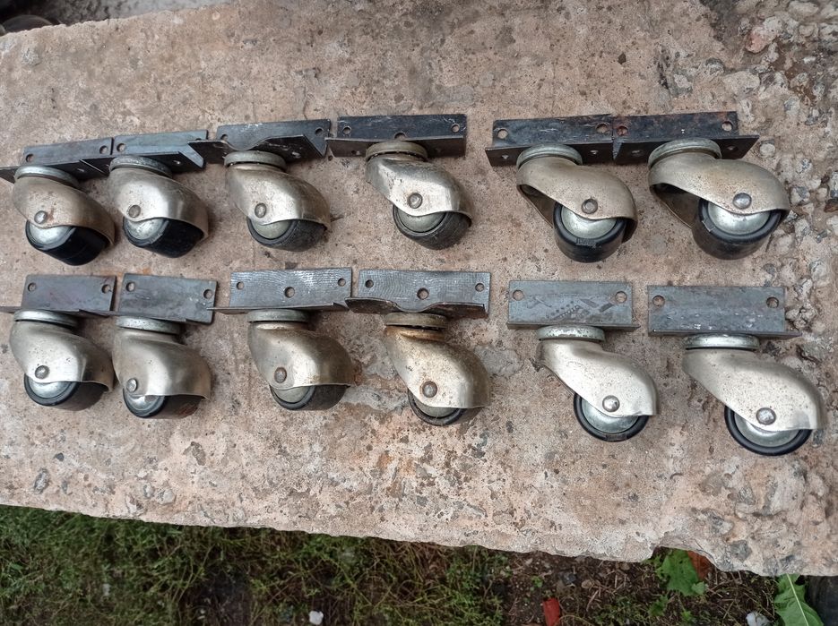 Колеса ролики мебельные