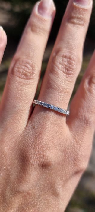Каблучка з діамантами Муассаніт півдоріжка