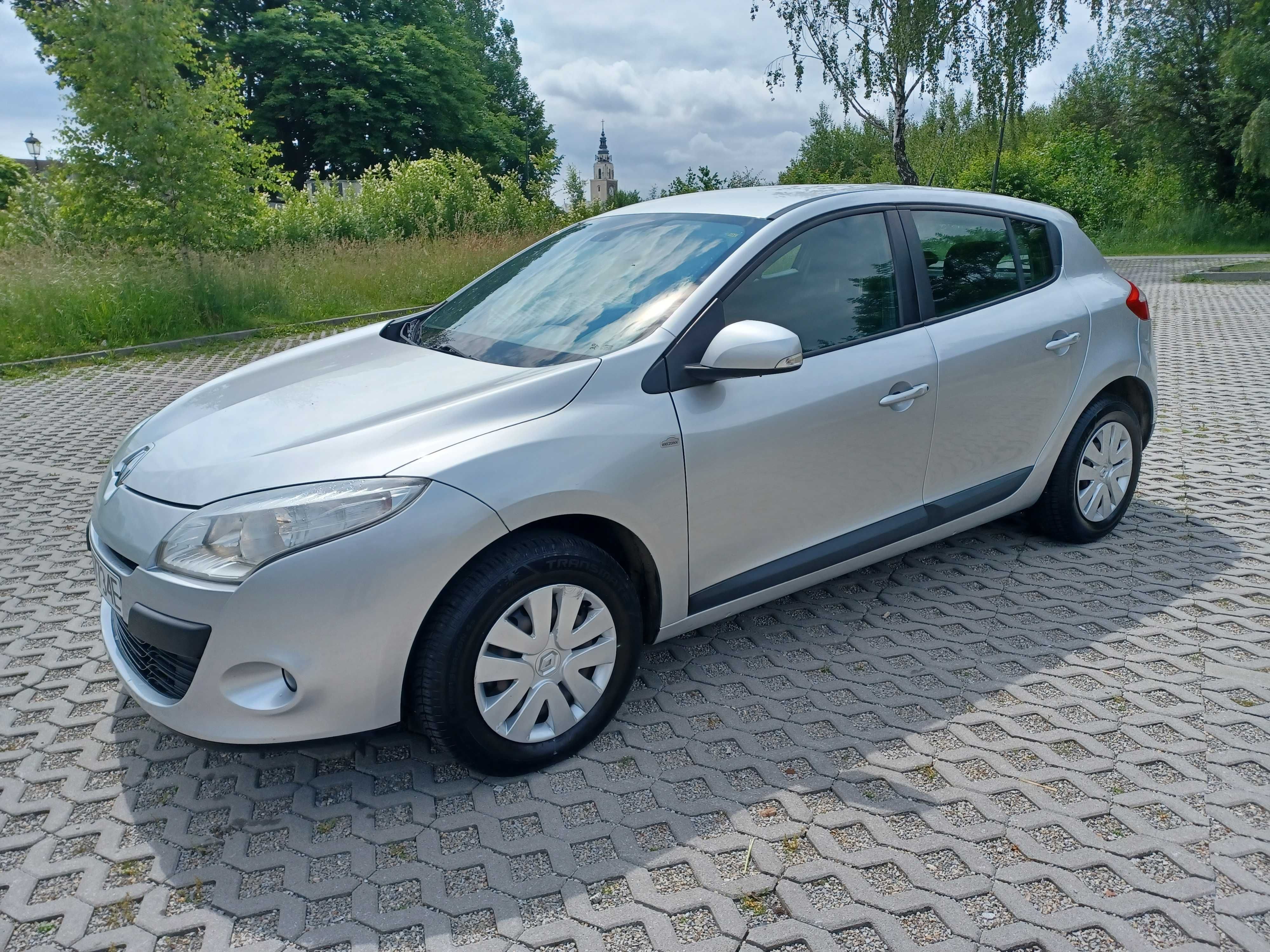 Renault Megane // GAZ // Rok 2012 // Silnik 1.6 16V // Tempomat