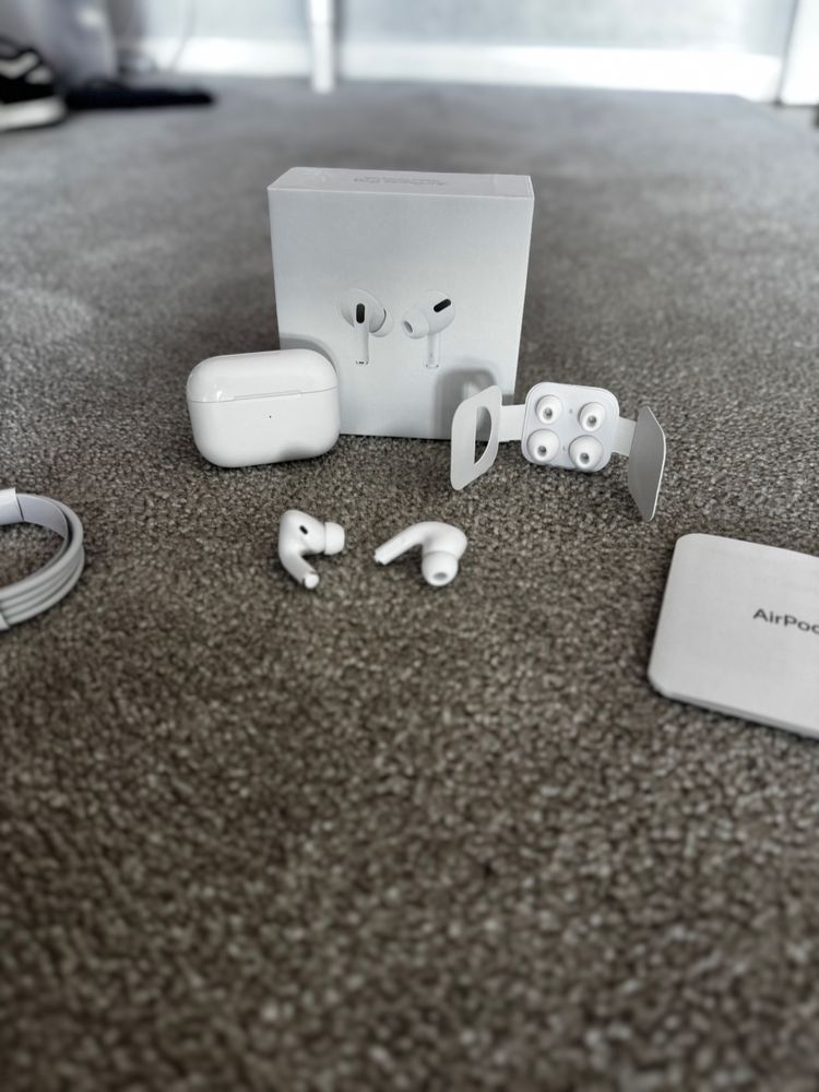 Airpods pro.