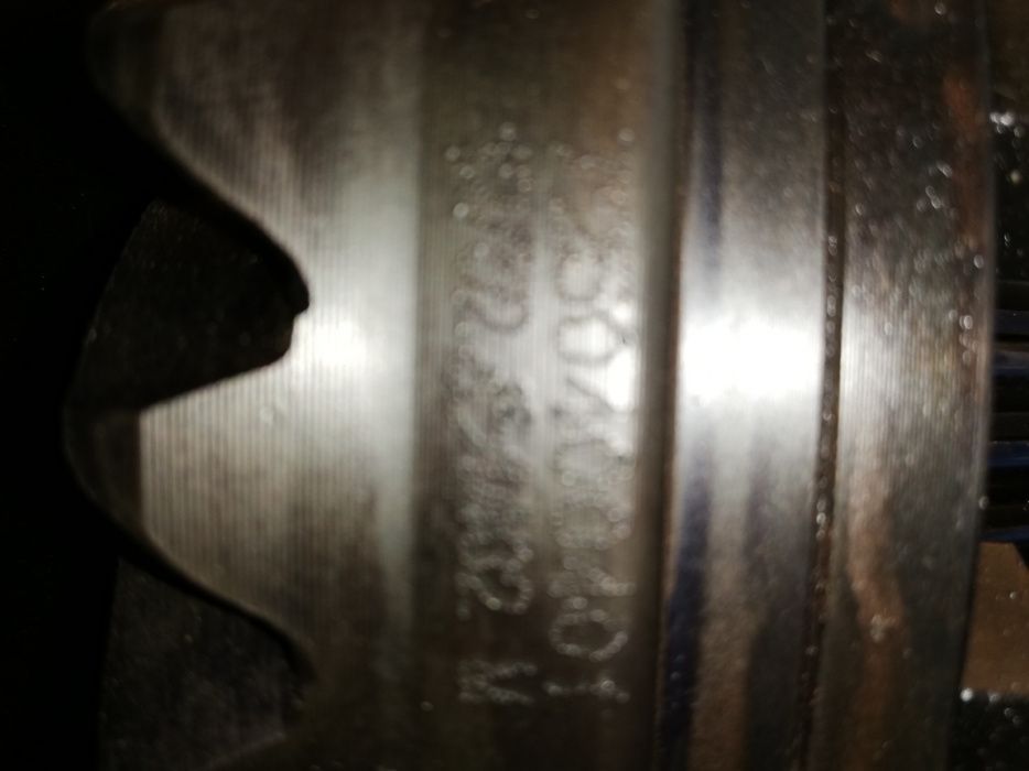 Mechanizm różnicowy, wałek ataku John Deere5045E, 5055E, 5065E, 5065M,