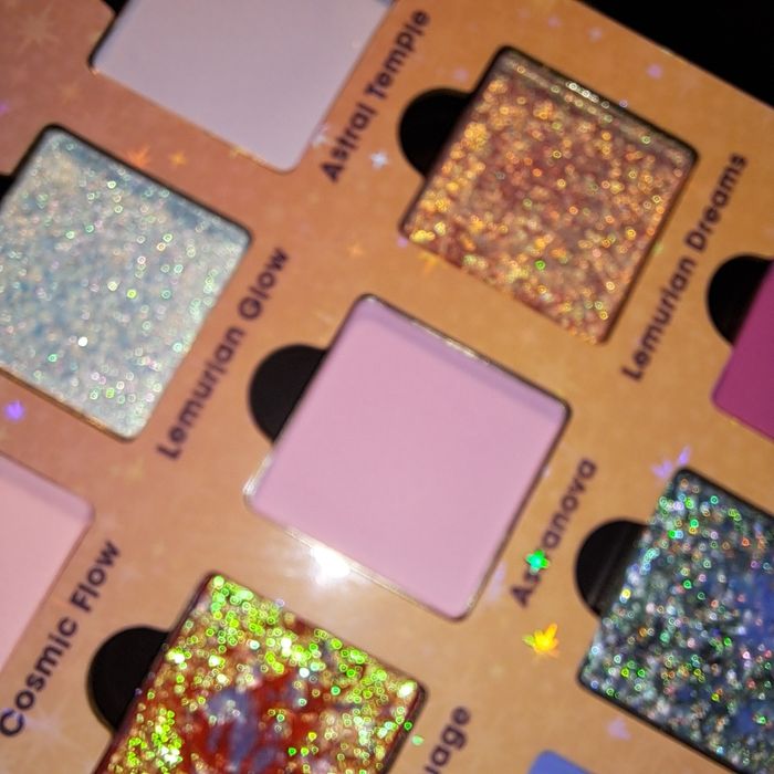 Ensley Reign Lands of Enchantment Lemurian Dreams paleta cieni indie