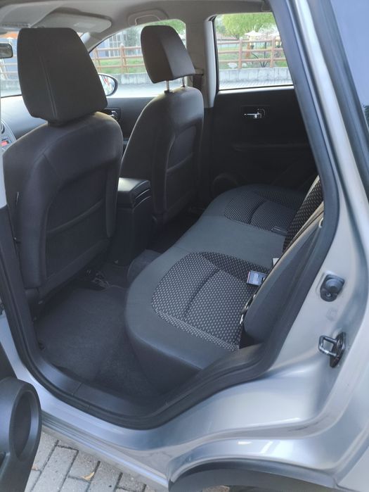 Nissan Qashqai 2.0 Benzyna Climatronic Alufelgi Zadbany Zarejestrowany