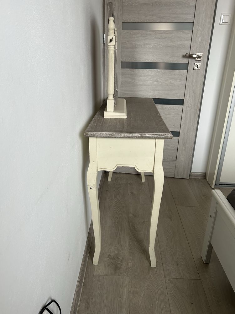 Toaletka z lustrem glamour