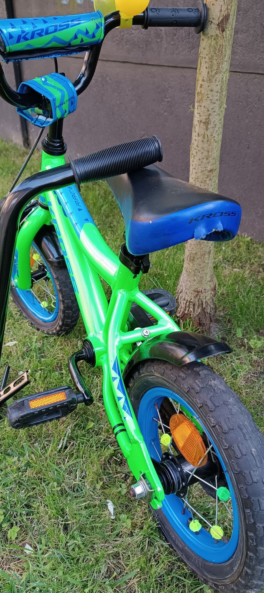 Rowerek Kross na alu ramie w zestawie kółka+ kijek/12"