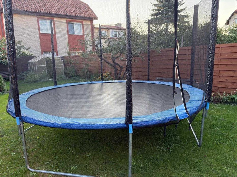 Trampolina ogrodowa 4m