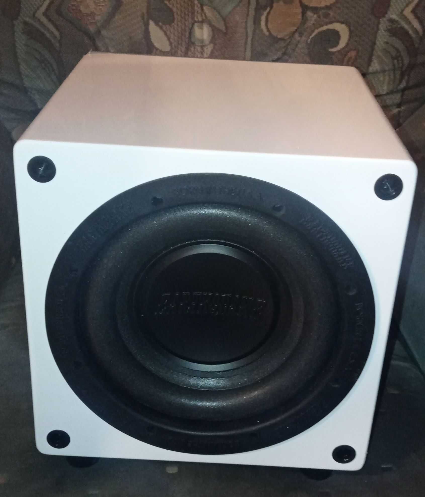 Subwoofer Aktywny Earthquake Sound MiniMe P8W V2