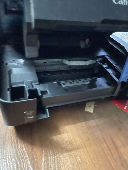 Продам 2 принтера Canon