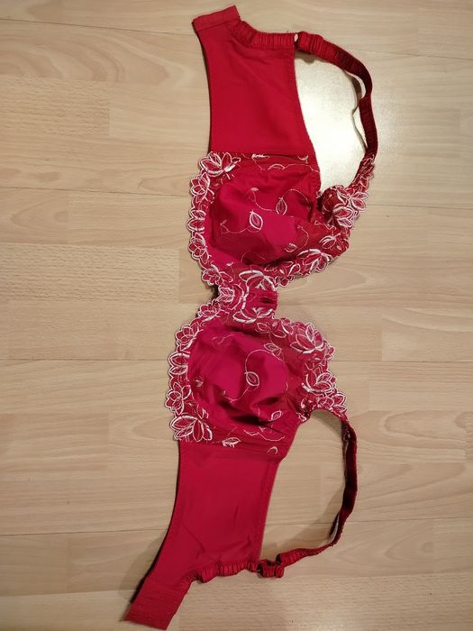 Ładny Duży Biustonosz Hunkemoller na fiszbinach miękki G 85