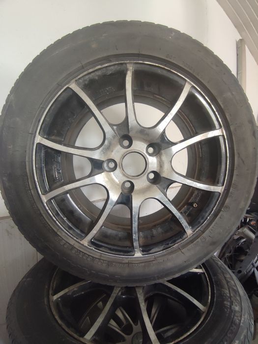 Продам комплект зимових коліс R13