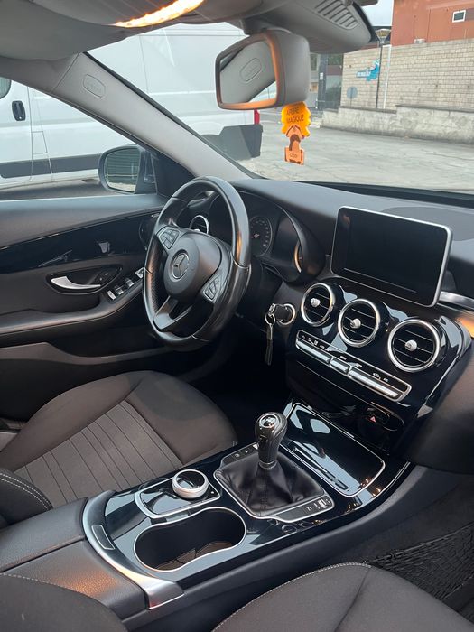 Mercedes C 180 à venda em perfeitas condições