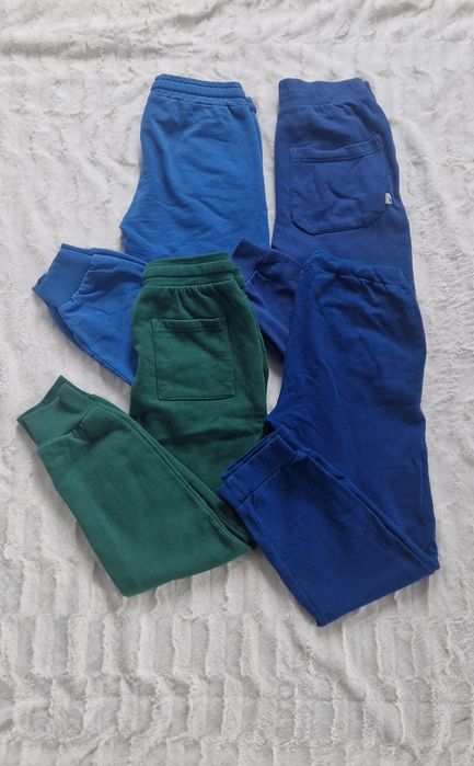 Spodnie dresowe chłopięce 146 zestaw spodni