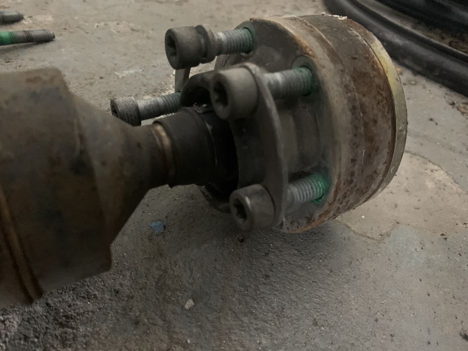 Карданный вал ford escape mk4 2021г