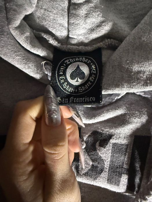 худи трешер серого цвета