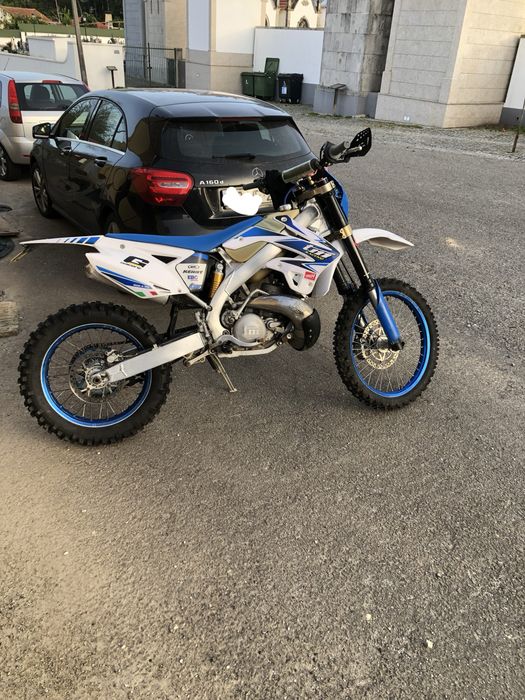 Mota TM raicing 300  2 tempos enduro matriculada