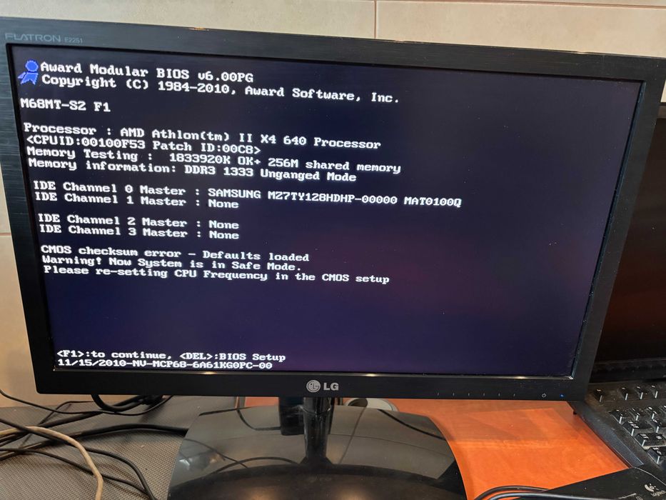 Komputer + monitor + klawiatura AMD Athlon 2 X4 635 2GB
