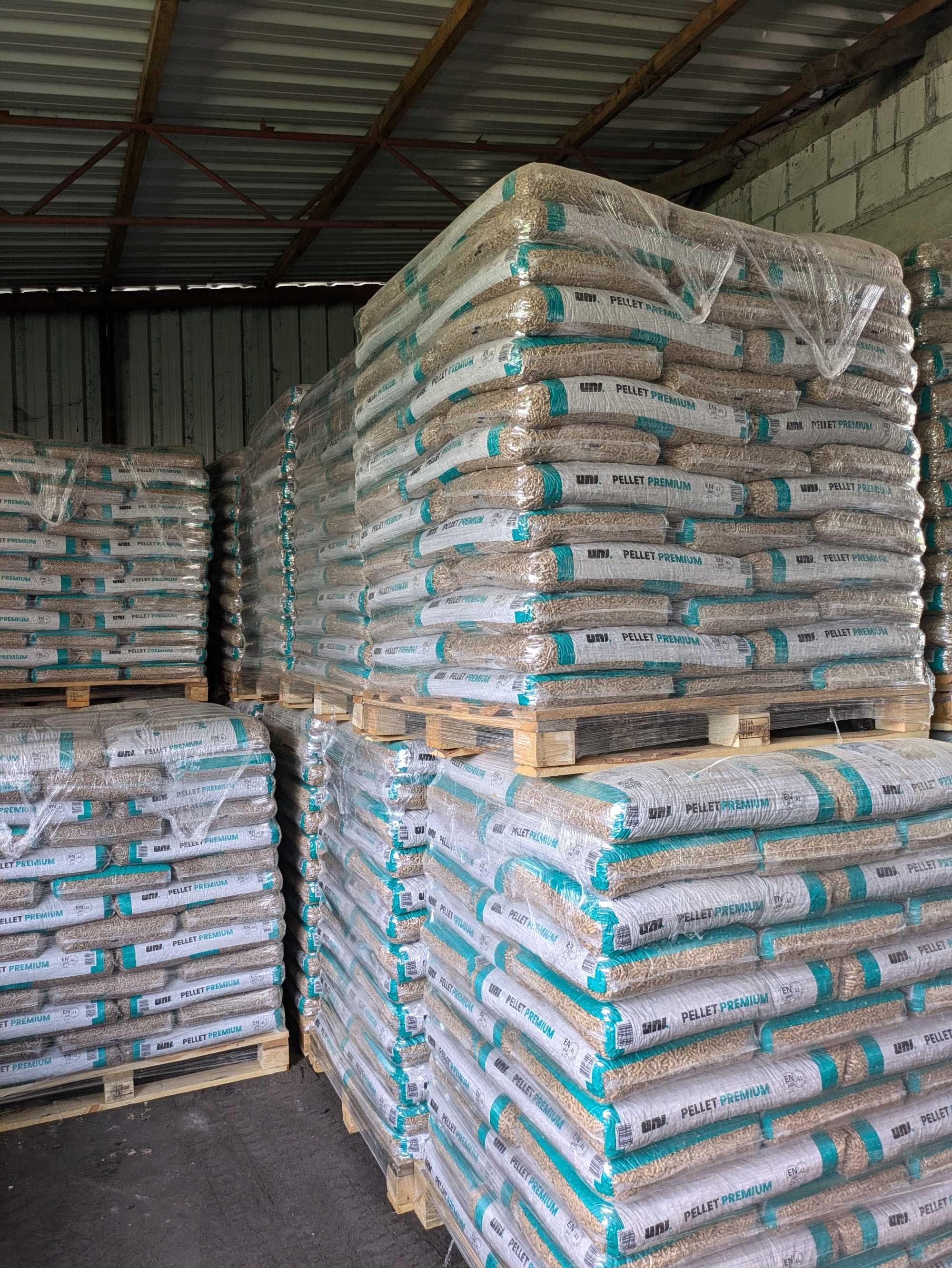 Pellet SOSONOWY Uni Pellet EN A1 certyfikowany transport winda/ HDS