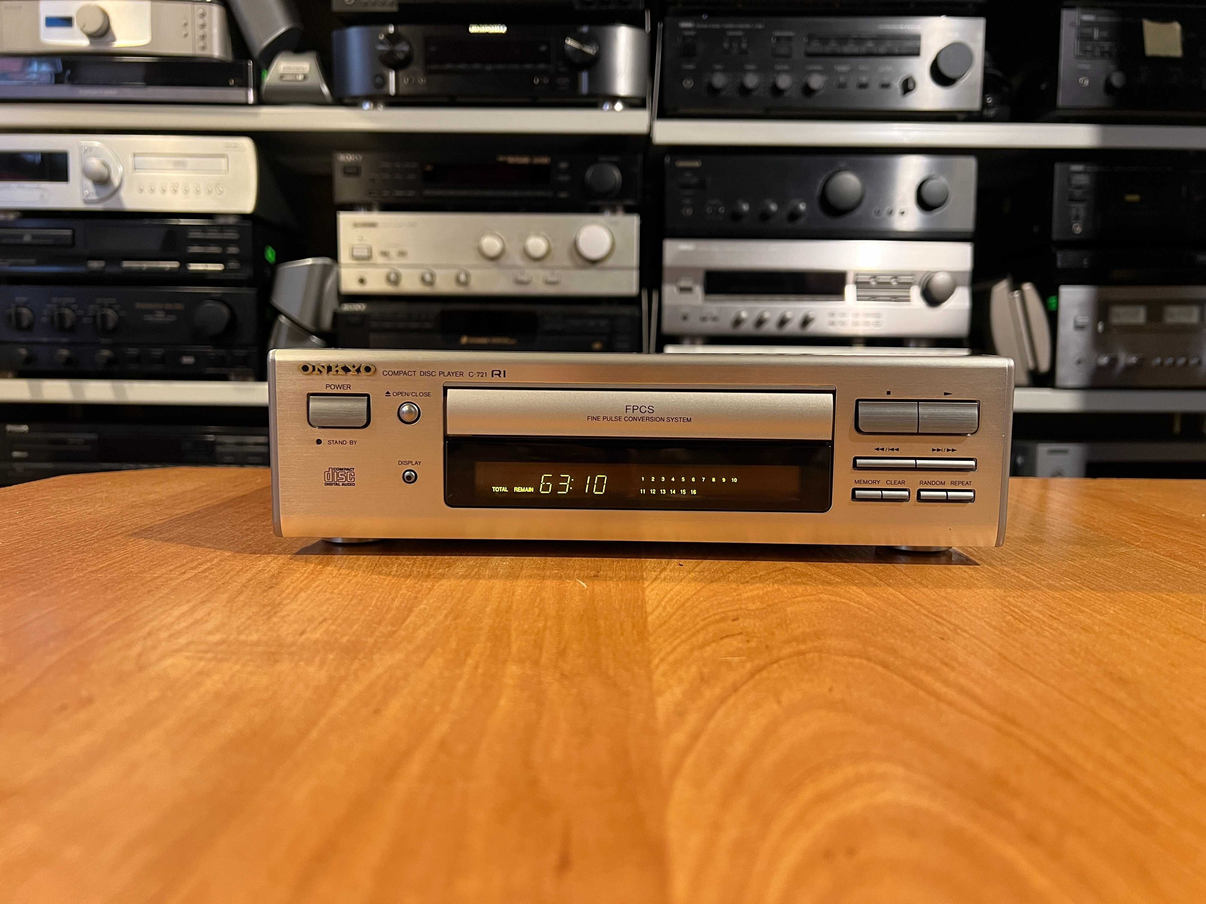 Odtwarzacz płyt CD Onkyo C-721 Audio Room