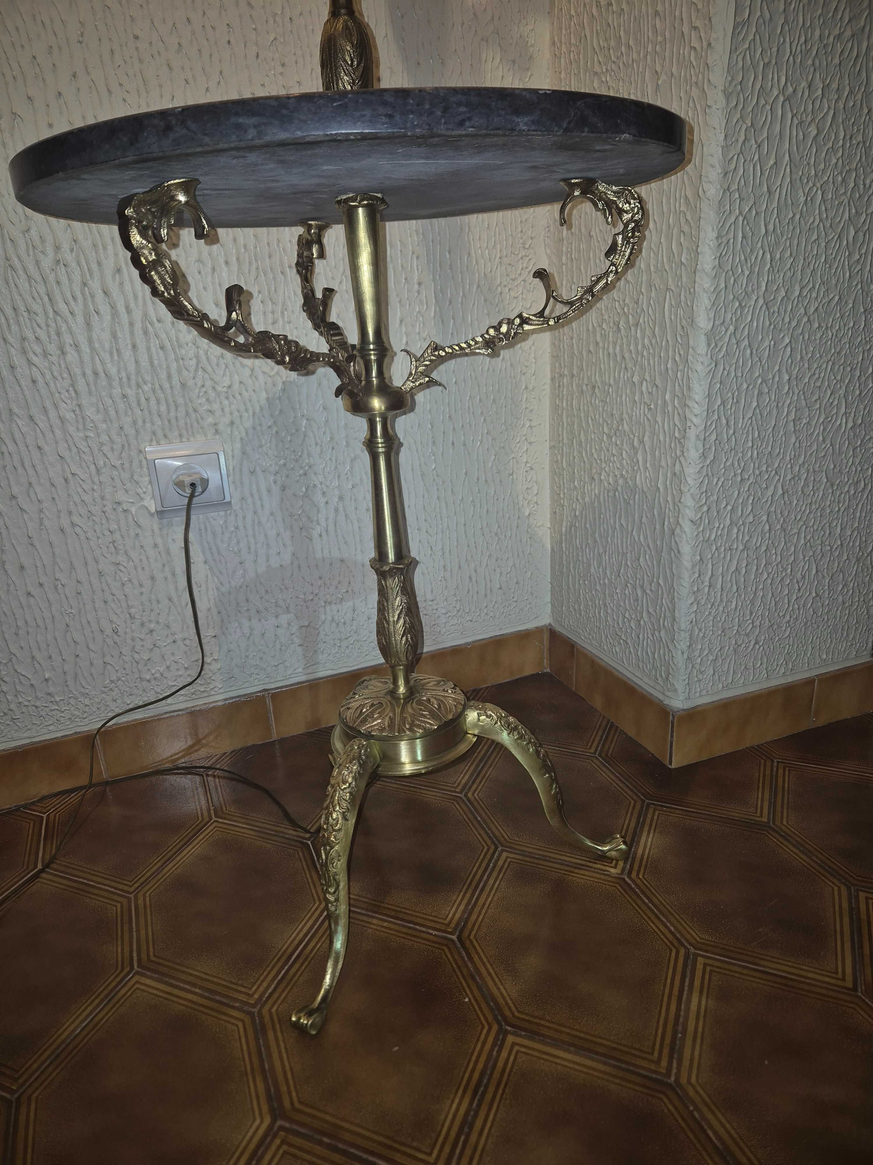 Candeeiro de pé alto em bronze vintage