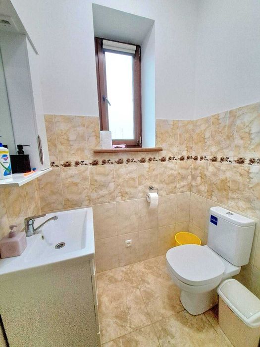 Продам сучасний будинок 350 м2 з меблями та технікою в Підгайцях.