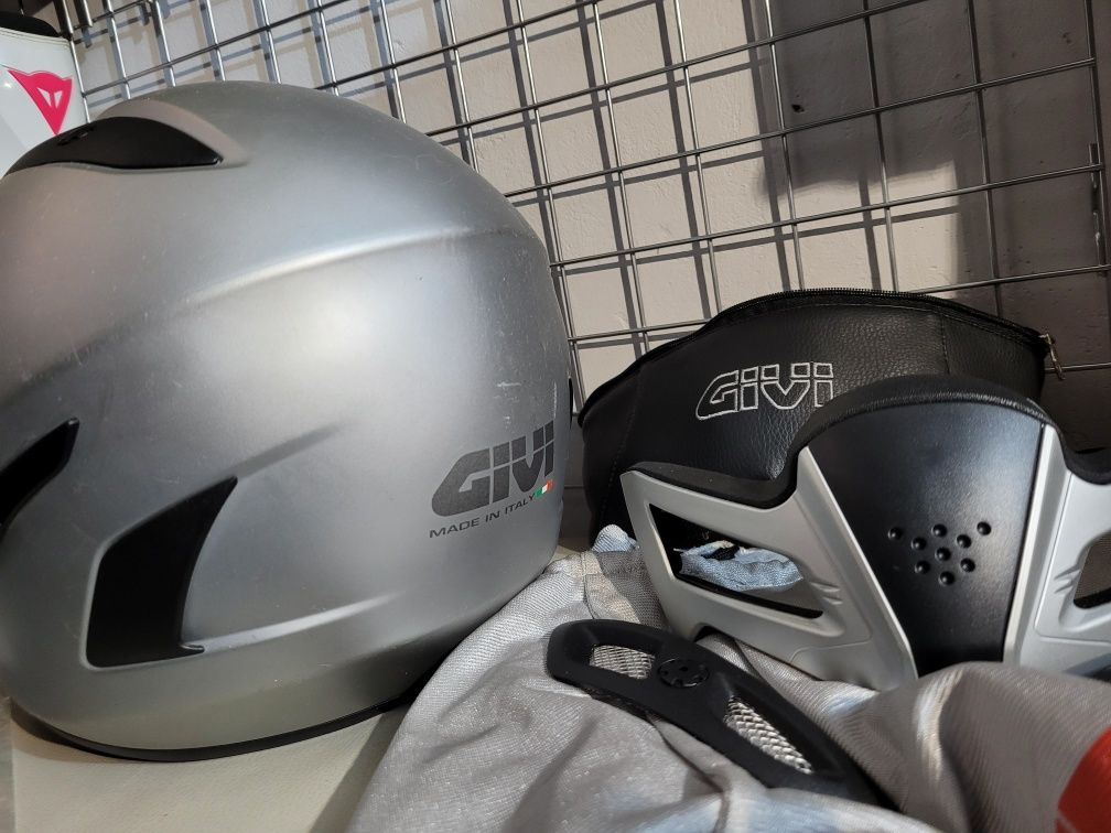 Kask motocyklowy modułowy GIVI HPS X01 r XS Blenda