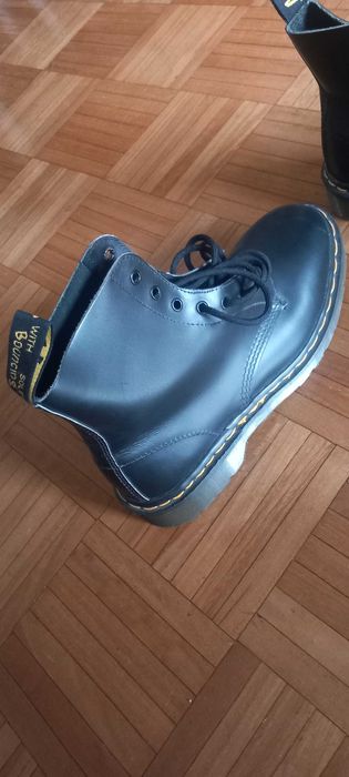 Botas de couro dr Martins novas